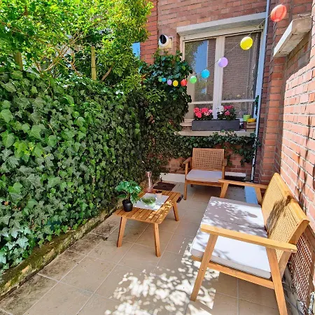 Le Rainbow - Grand Avec Terrasse Apartman *